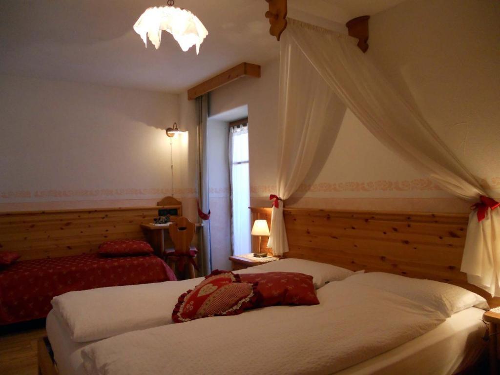 Hotel Garni Salvanel Кавалезе Номер фото