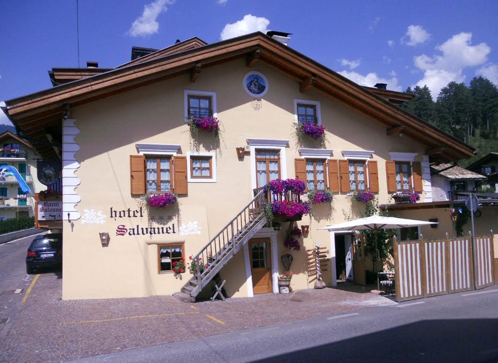 Hotel Garni Salvanel Кавалезе Экстерьер фото