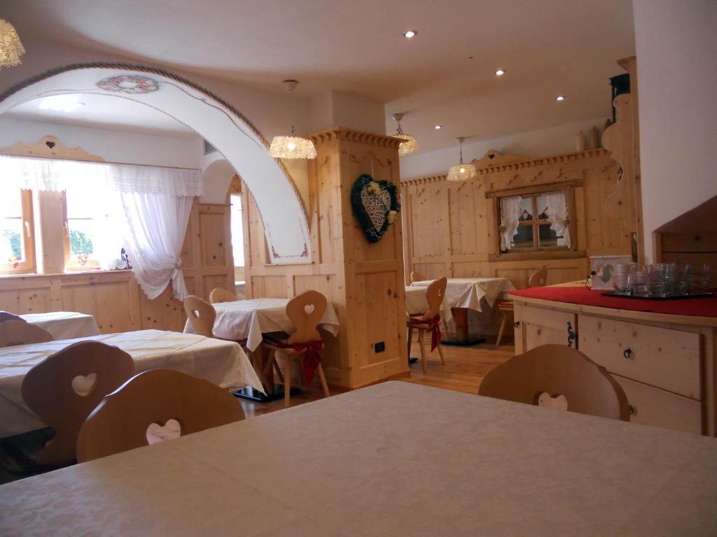 Hotel Garni Salvanel Кавалезе Экстерьер фото