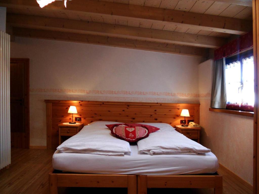 Hotel Garni Salvanel Кавалезе Номер фото